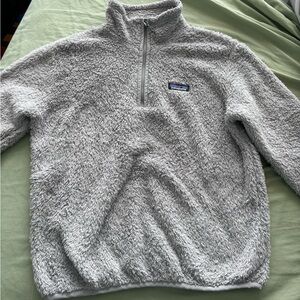 Patagonia fuzzy quarter zip sweatshirt